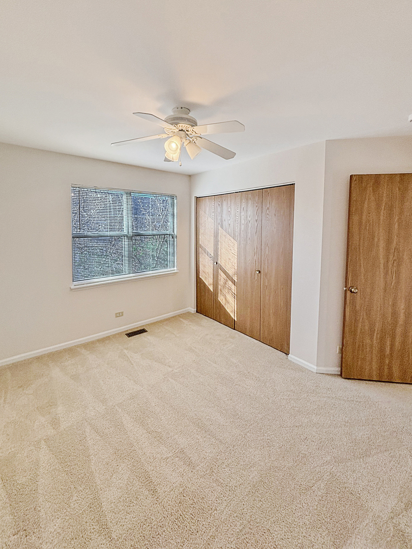 404 W Hamilton Drive, Palatine, IL 60067