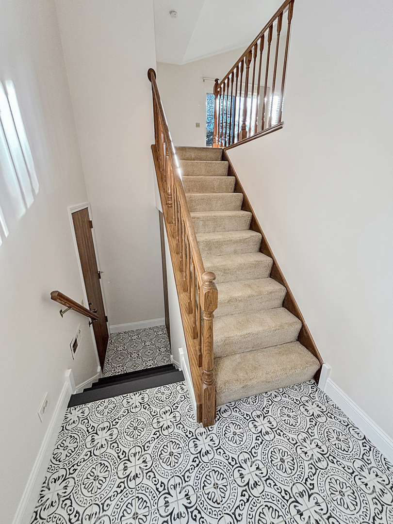 404 W Hamilton Drive, Palatine, IL 60067