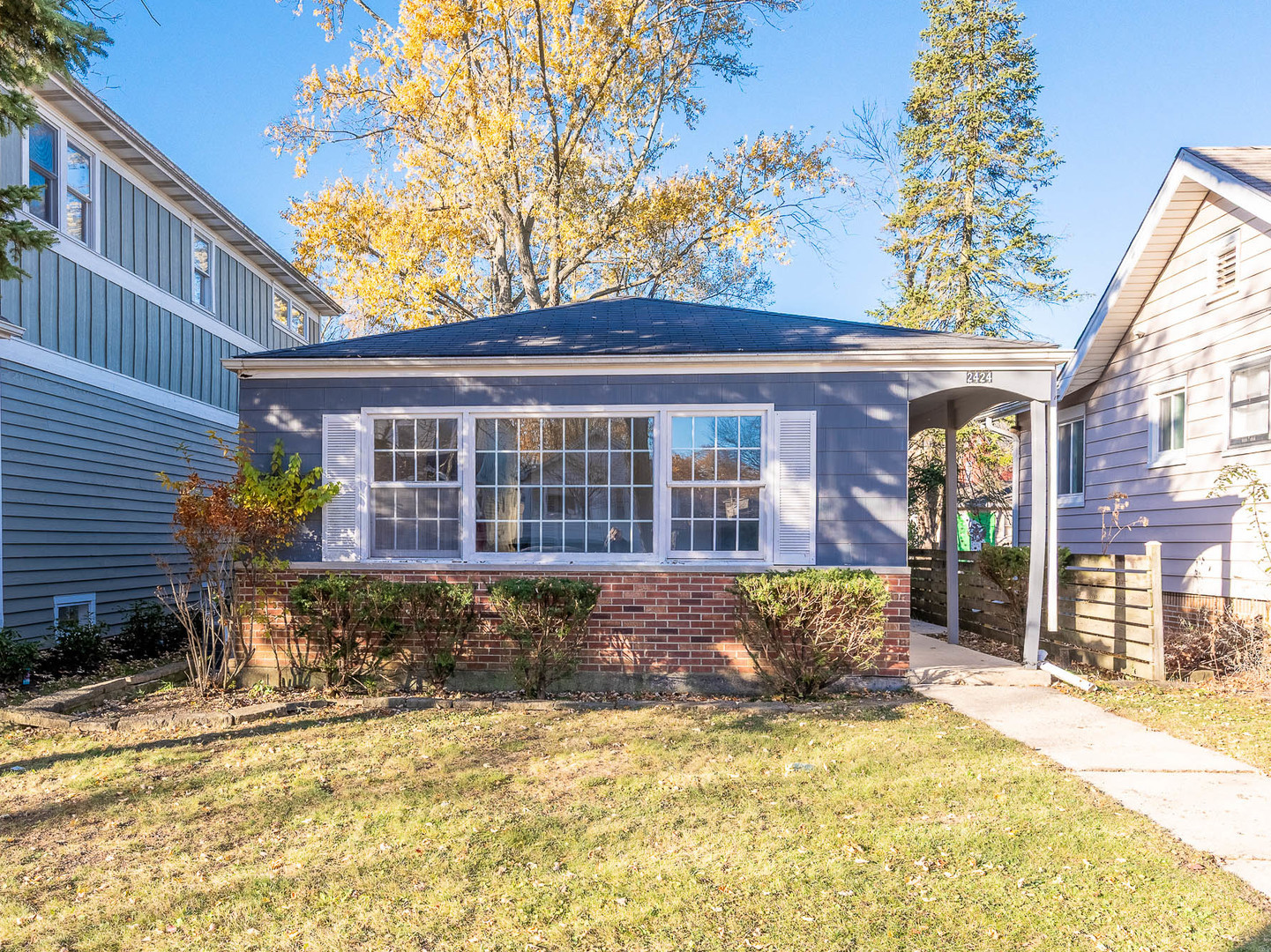 2424 Cowper Avenue, Evanston, IL 60201