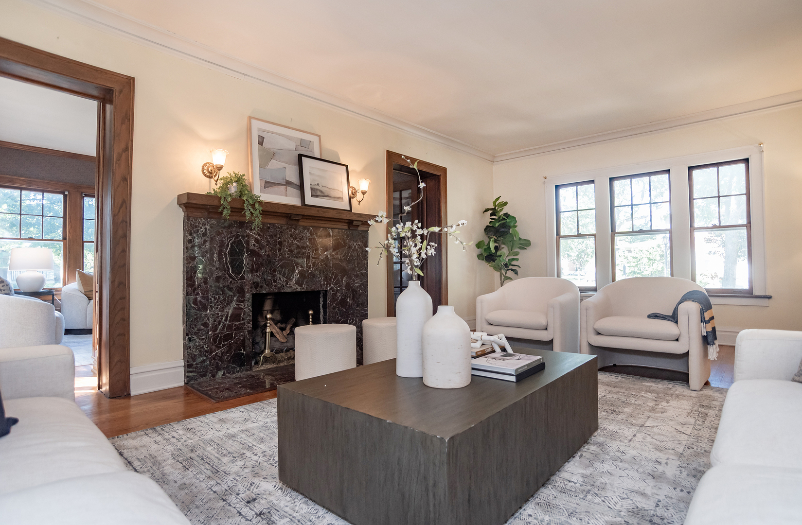 518 W Cossitt Avenue, La Grange, IL 60525