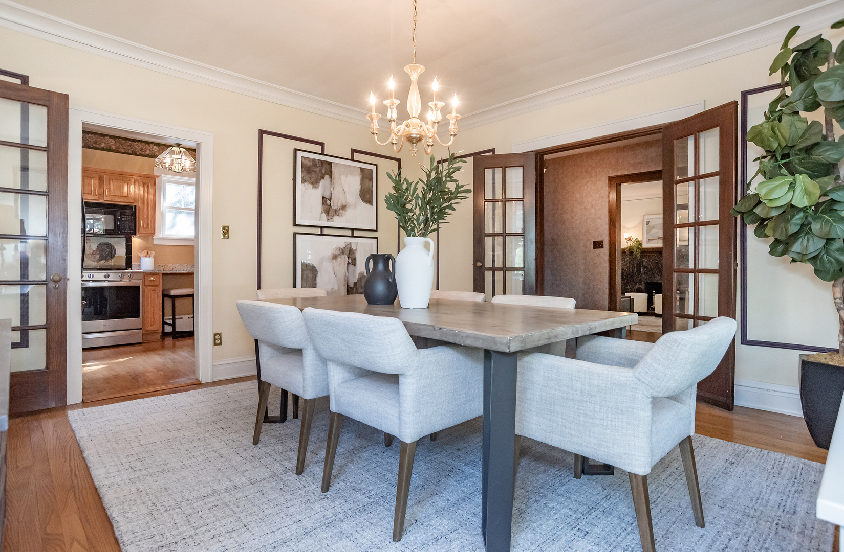 518 W Cossitt Avenue, La Grange, IL 60525