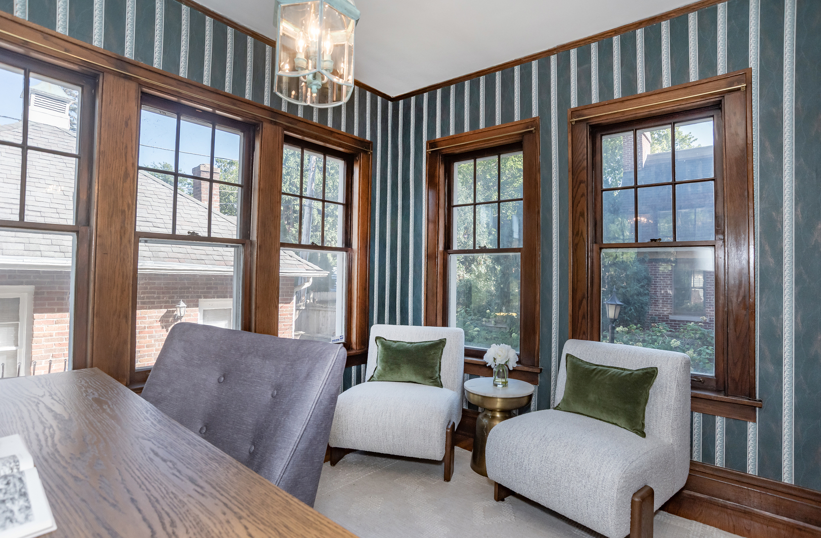 518 W Cossitt Avenue, La Grange, IL 60525