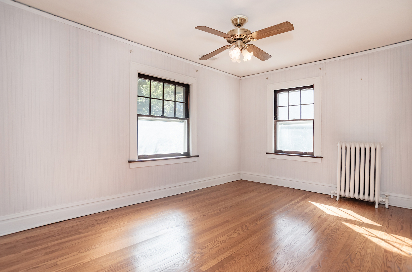 518 W Cossitt Avenue, La Grange, IL 60525