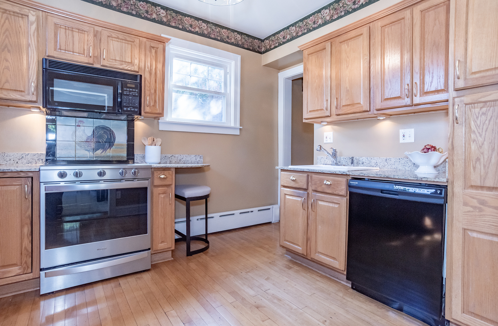 518 W Cossitt Avenue, La Grange, IL 60525