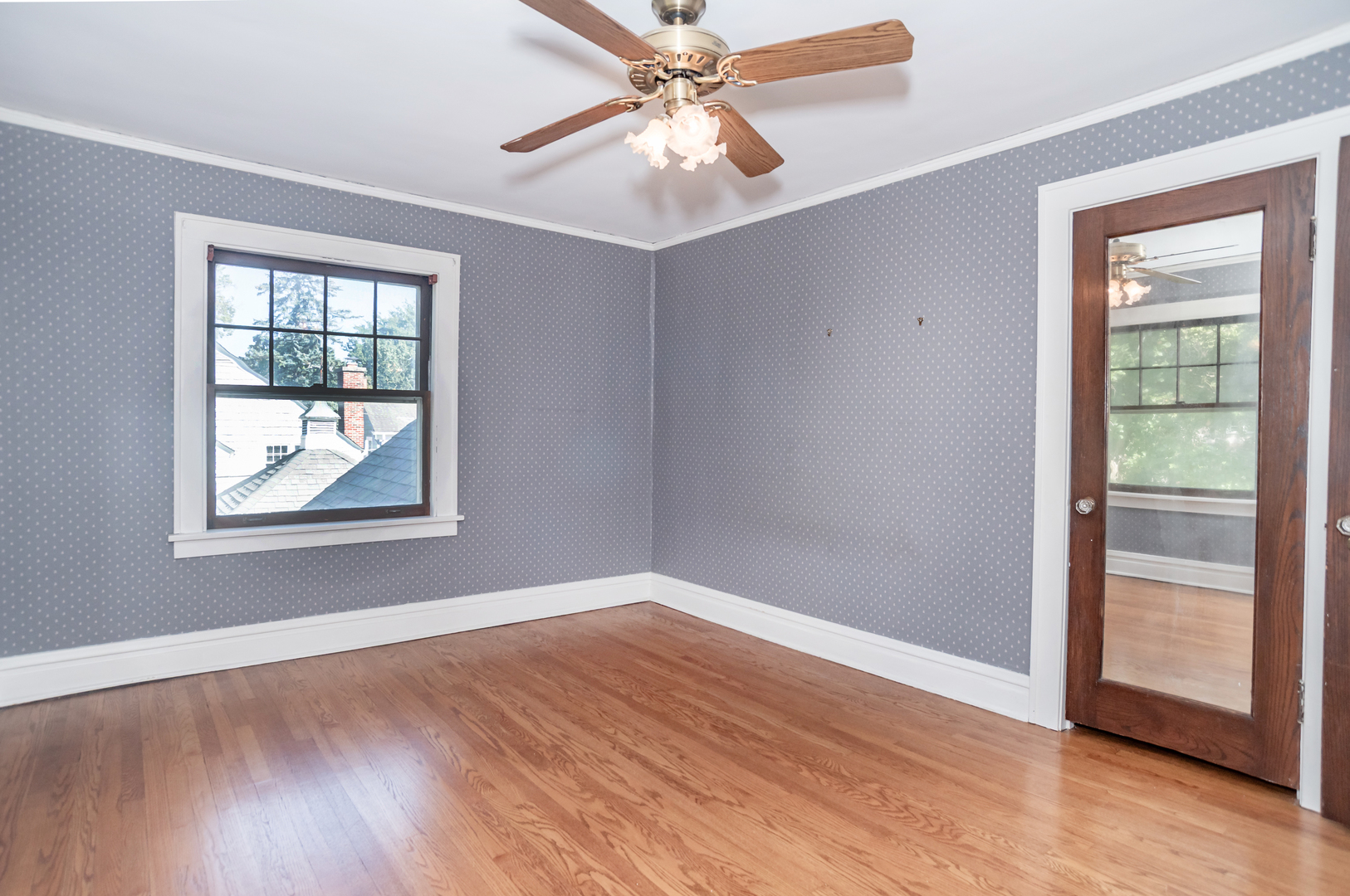 518 W Cossitt Avenue, La Grange, IL 60525