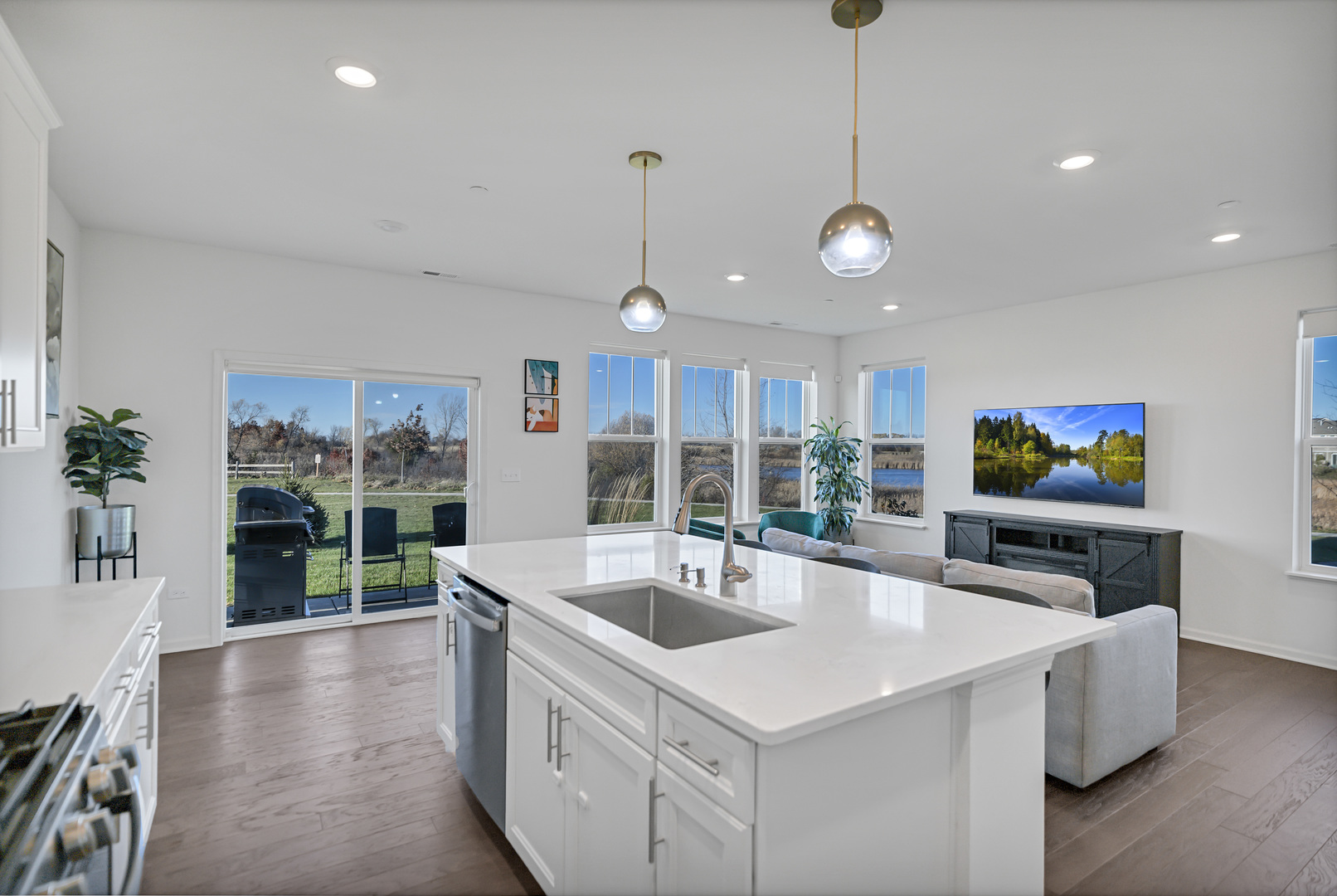 3202 Martini Street, Mundelein, IL 60060