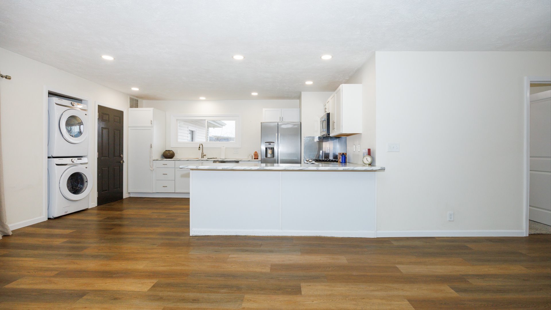 1104 Redwood Avenue, Bloomington, IL 61701