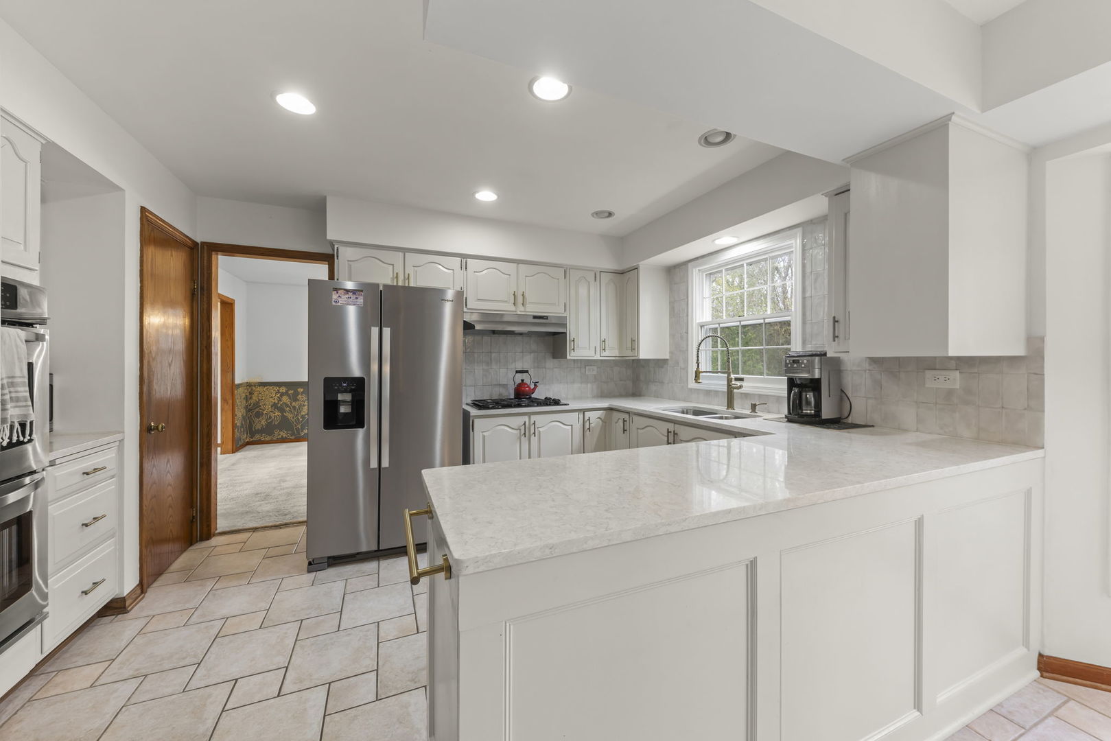 1150 Nottingham Lane, Elgin, IL 60120