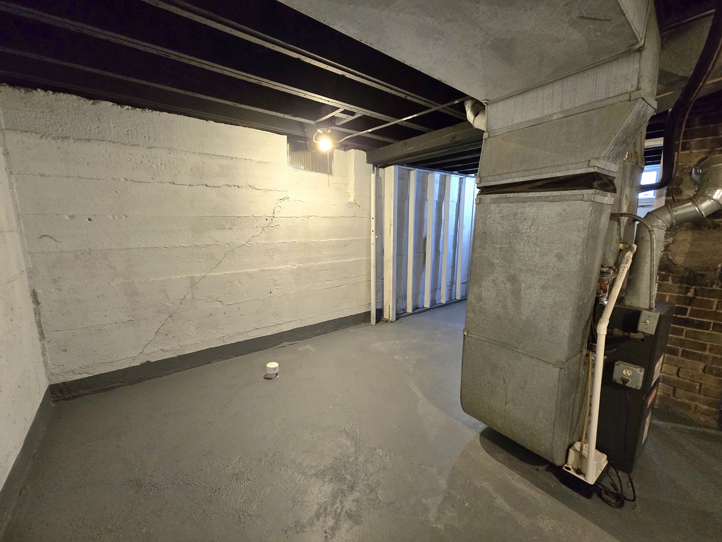 324 Rosewood Avenue, Aurora, IL 60505