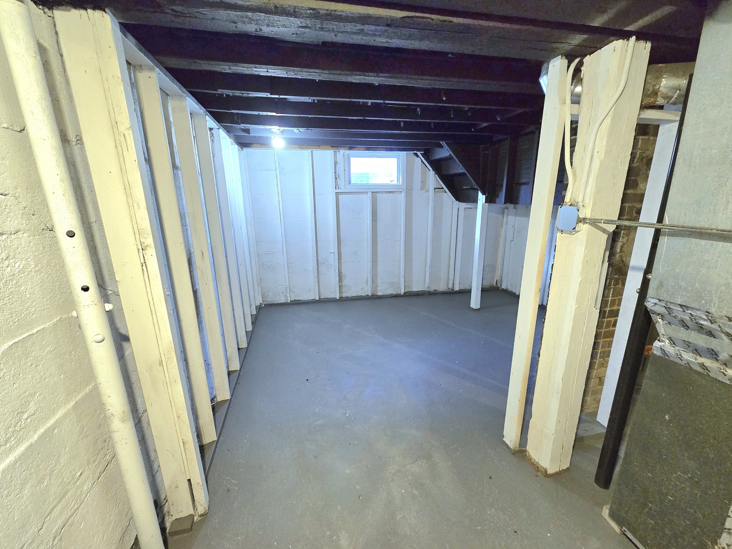 324 Rosewood Avenue, Aurora, IL 60505