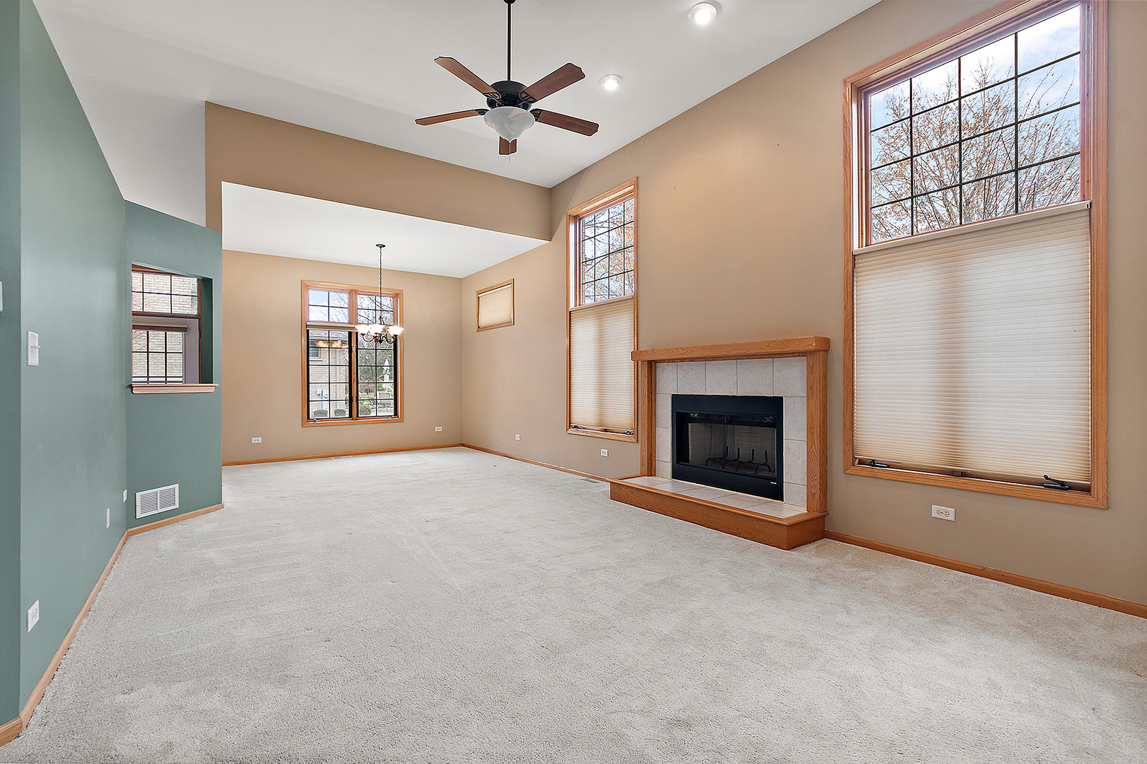 20116 Crystal Lake Way, Frankfort, IL 60423