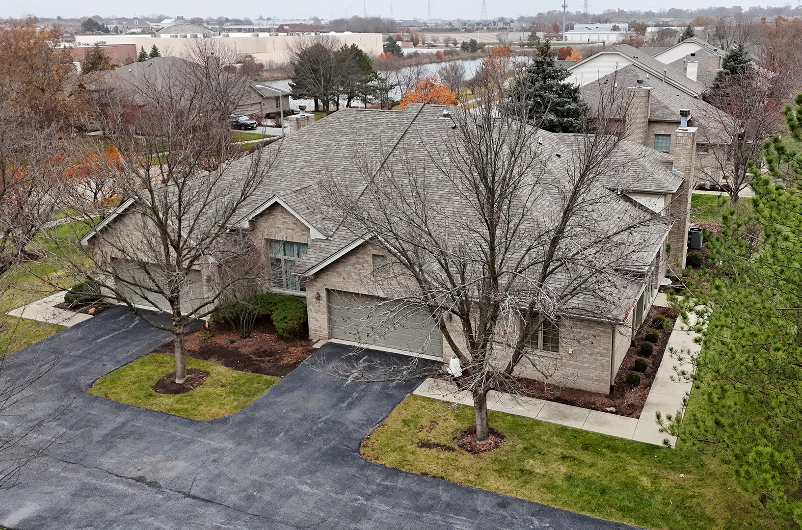 20116 Crystal Lake Way, Frankfort, IL 60423