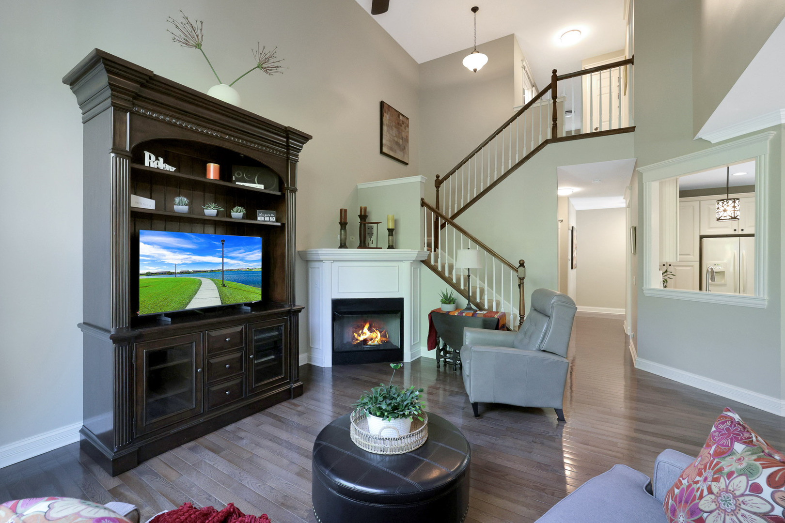 1053 Hummingbird Way, Bartlett, IL 60103