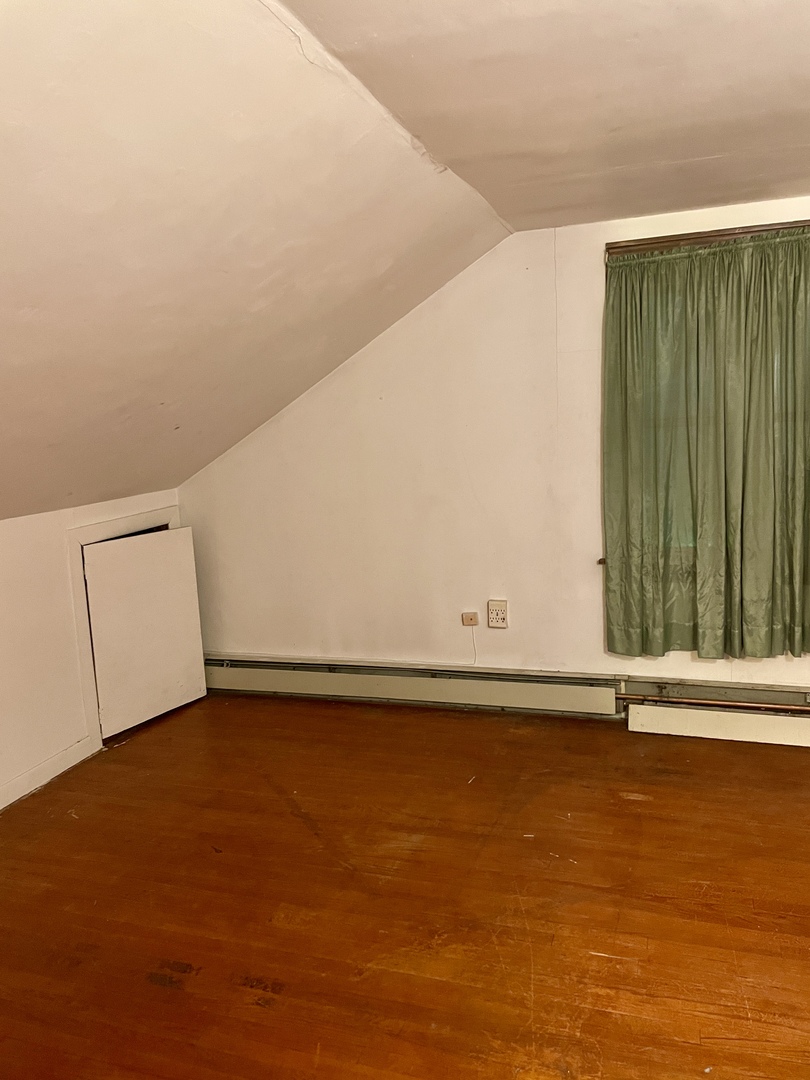 9626 Moody Avenue, Oak Lawn, IL 60453