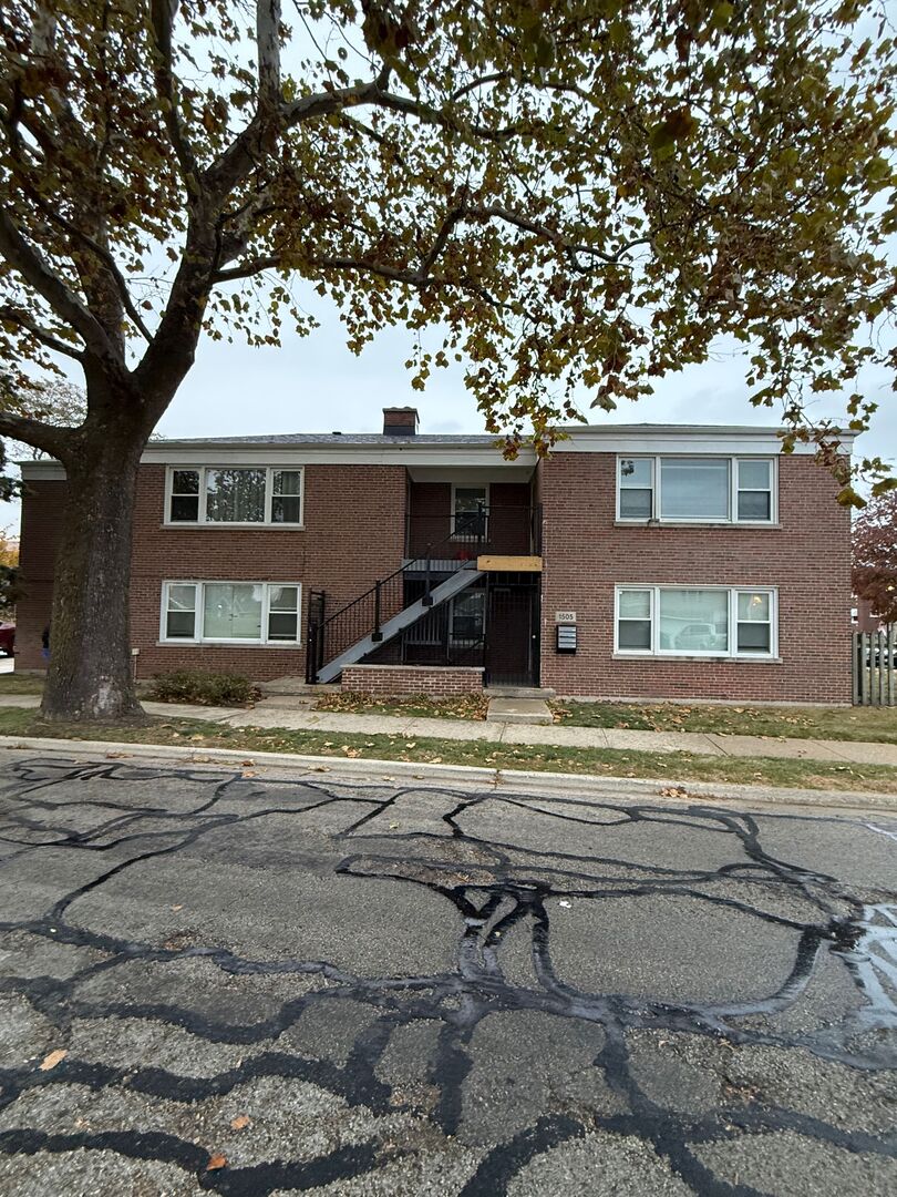 1505 N Maywood Drive #2E, Maywood, IL 60153