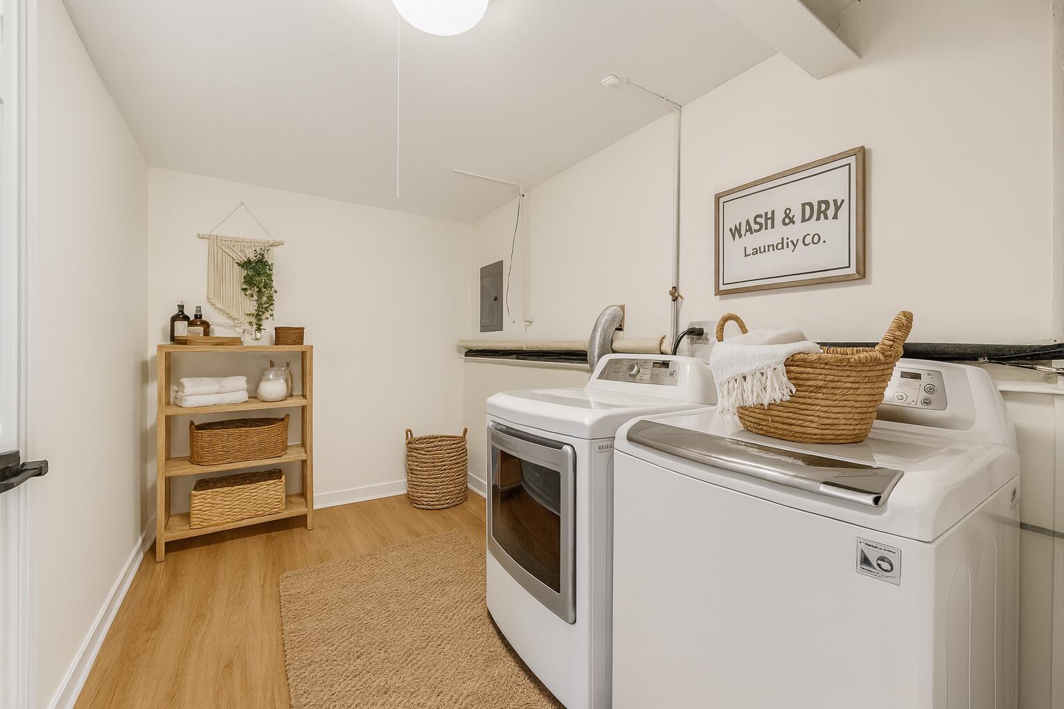 1813 W Pheasant Trail, Mount Prospect, IL 60056