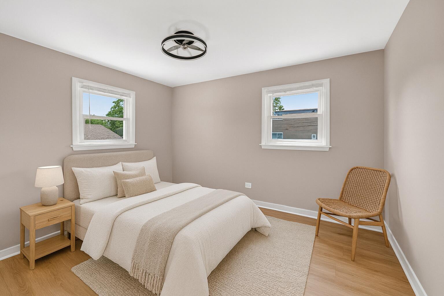 1813 W Pheasant Trail, Mount Prospect, IL 60056