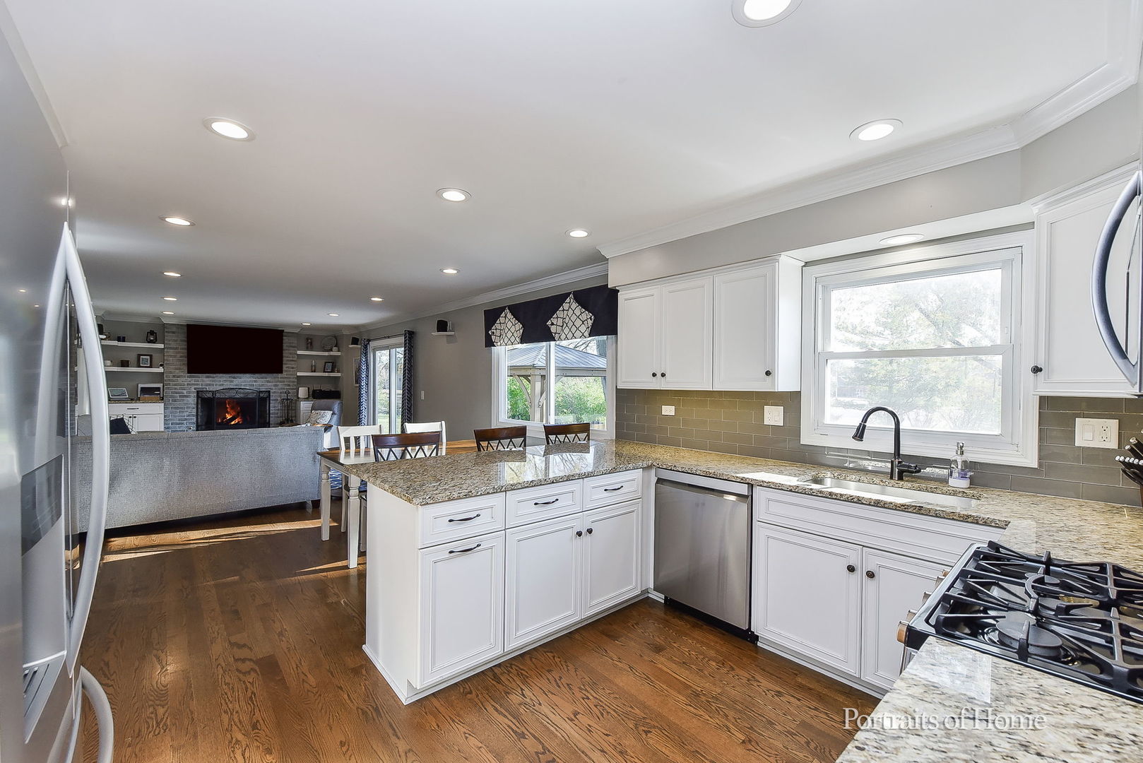 344 Waxwing Avenue, Naperville, IL 60565