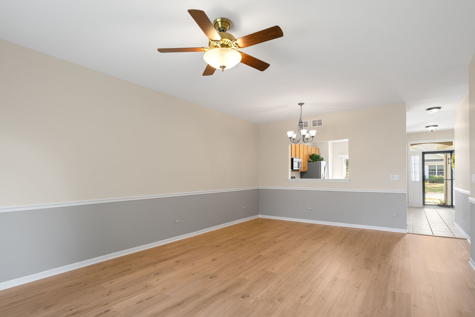 272 Enfield Lane, Grayslake, IL 60030