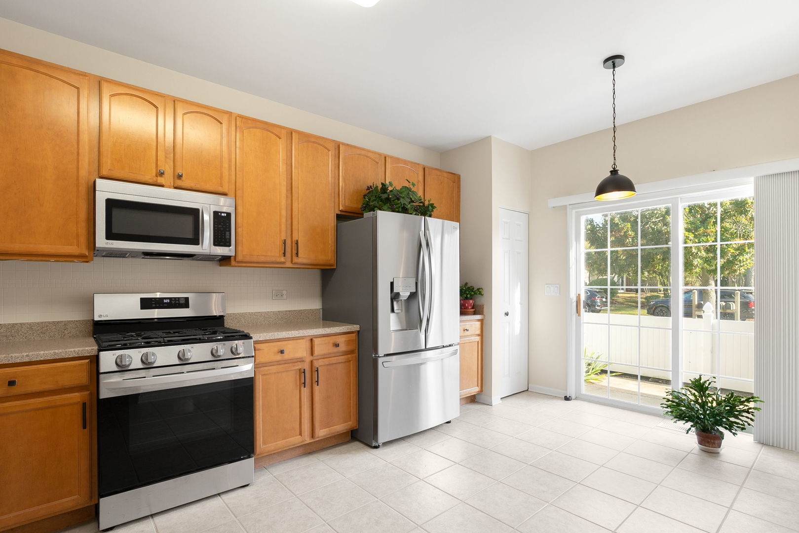 272 Enfield Lane, Grayslake, IL 60030