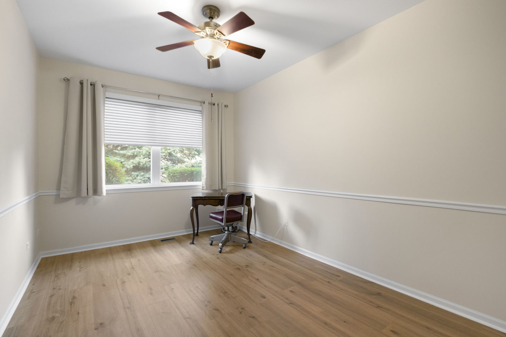 272 Enfield Lane, Grayslake, IL 60030