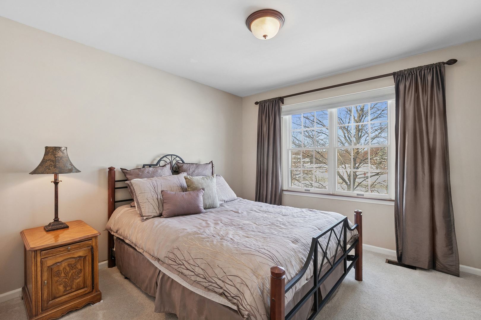 14870 King Drive, Green Oaks, IL 60048