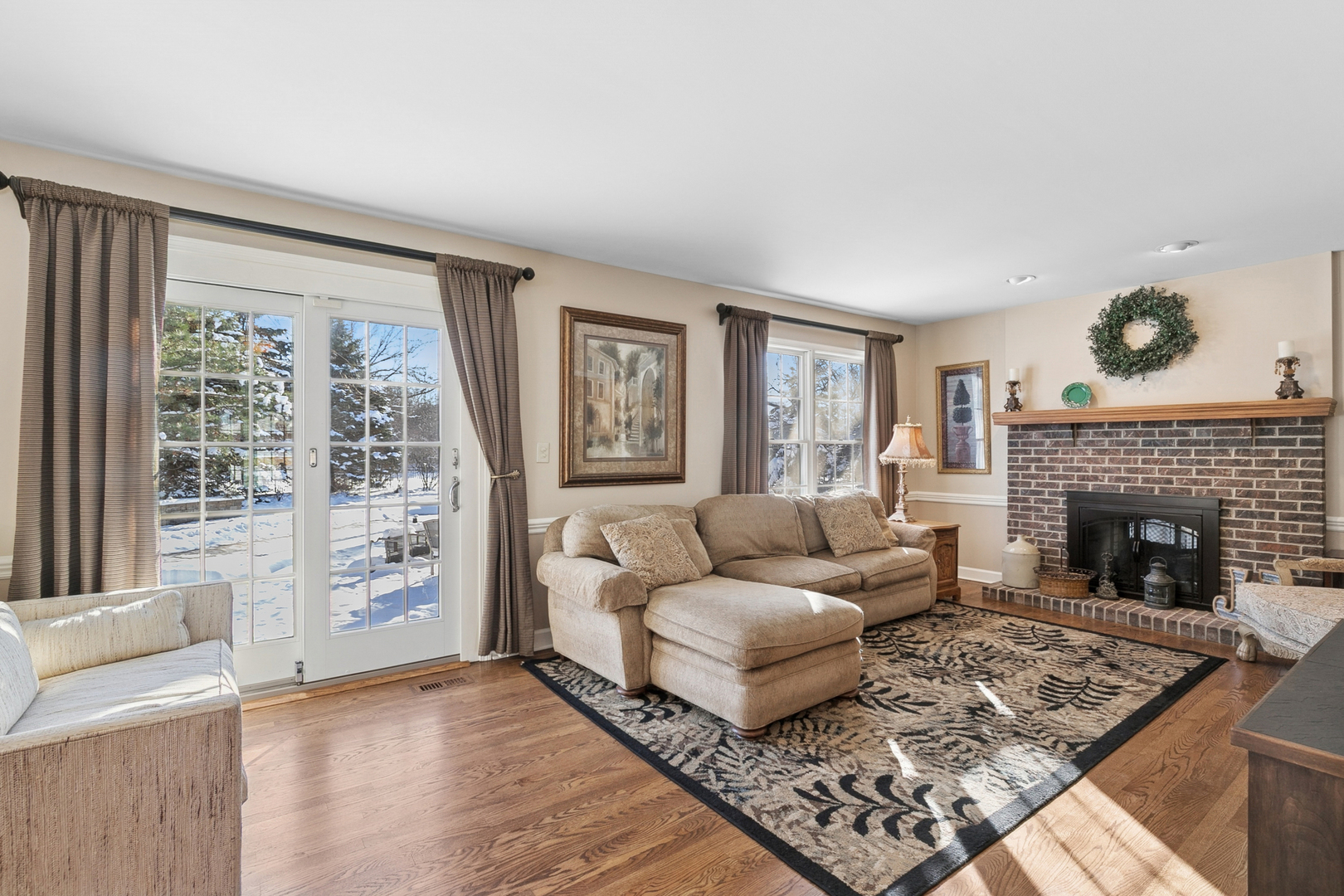 14870 King Drive, Green Oaks, IL 60048