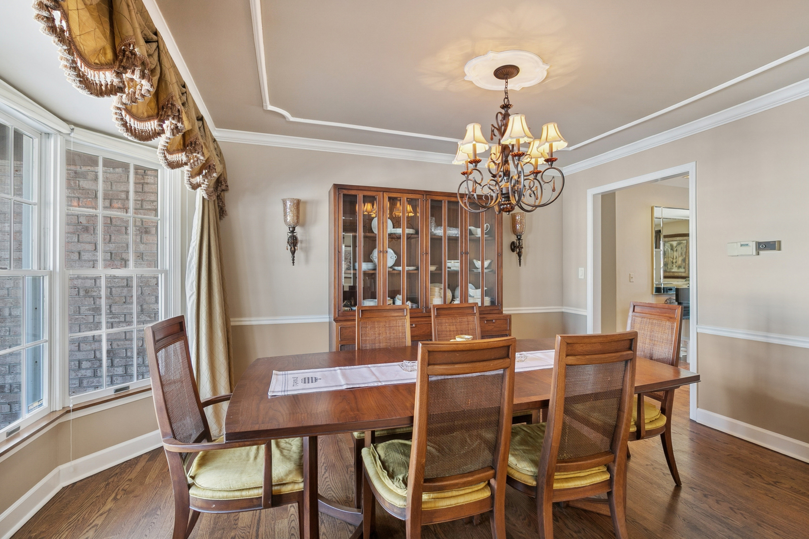 14870 King Drive, Green Oaks, IL 60048