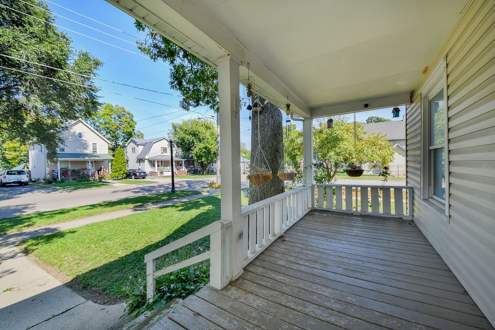 1045 Grand Boulevard, Aurora, IL 60505