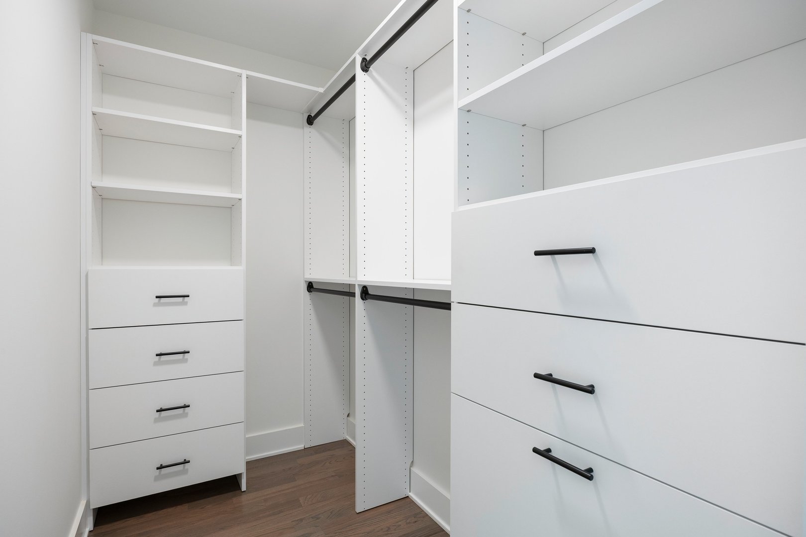 1519 Foothill Drive, Wheaton, IL 60189