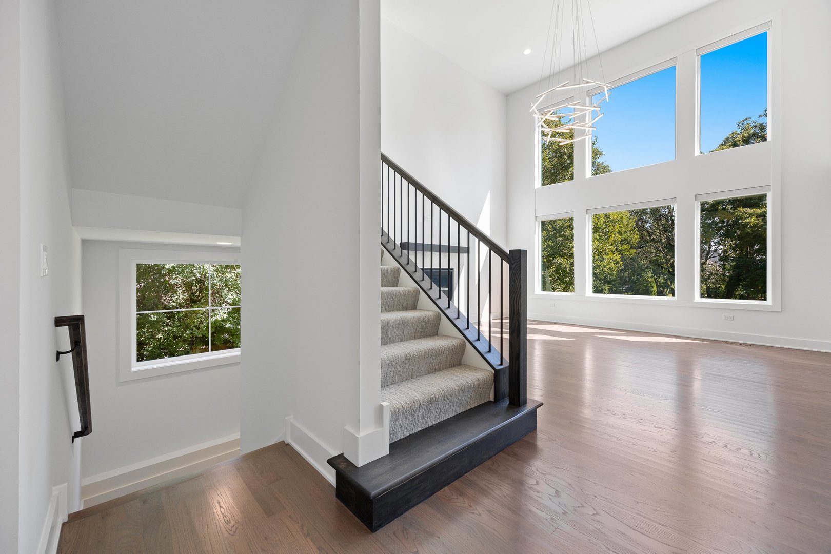 1519 Foothill Drive, Wheaton, IL 60189