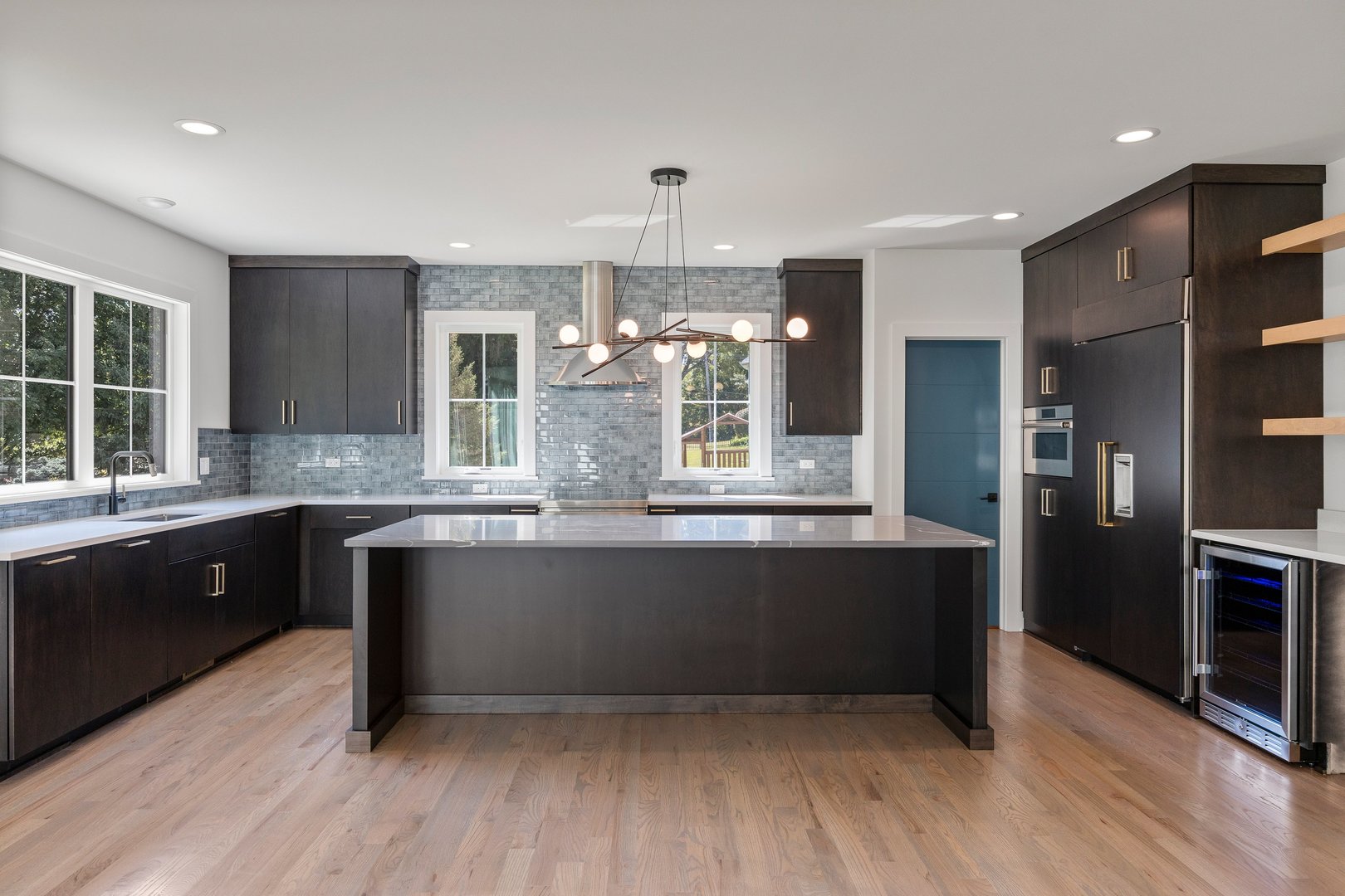 1519 Foothill Drive, Wheaton, IL 60189