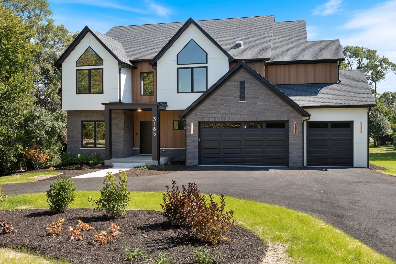 1519 Foothill Drive, Wheaton, IL 60189