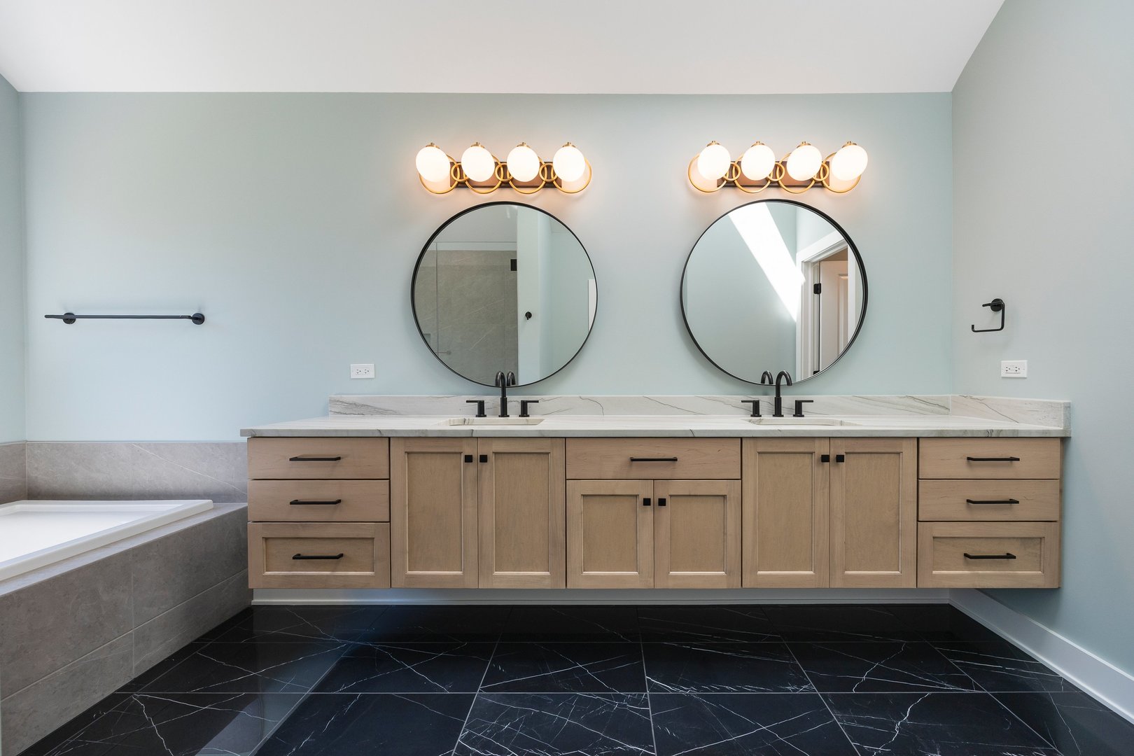 1519 Foothill Drive, Wheaton, IL 60189