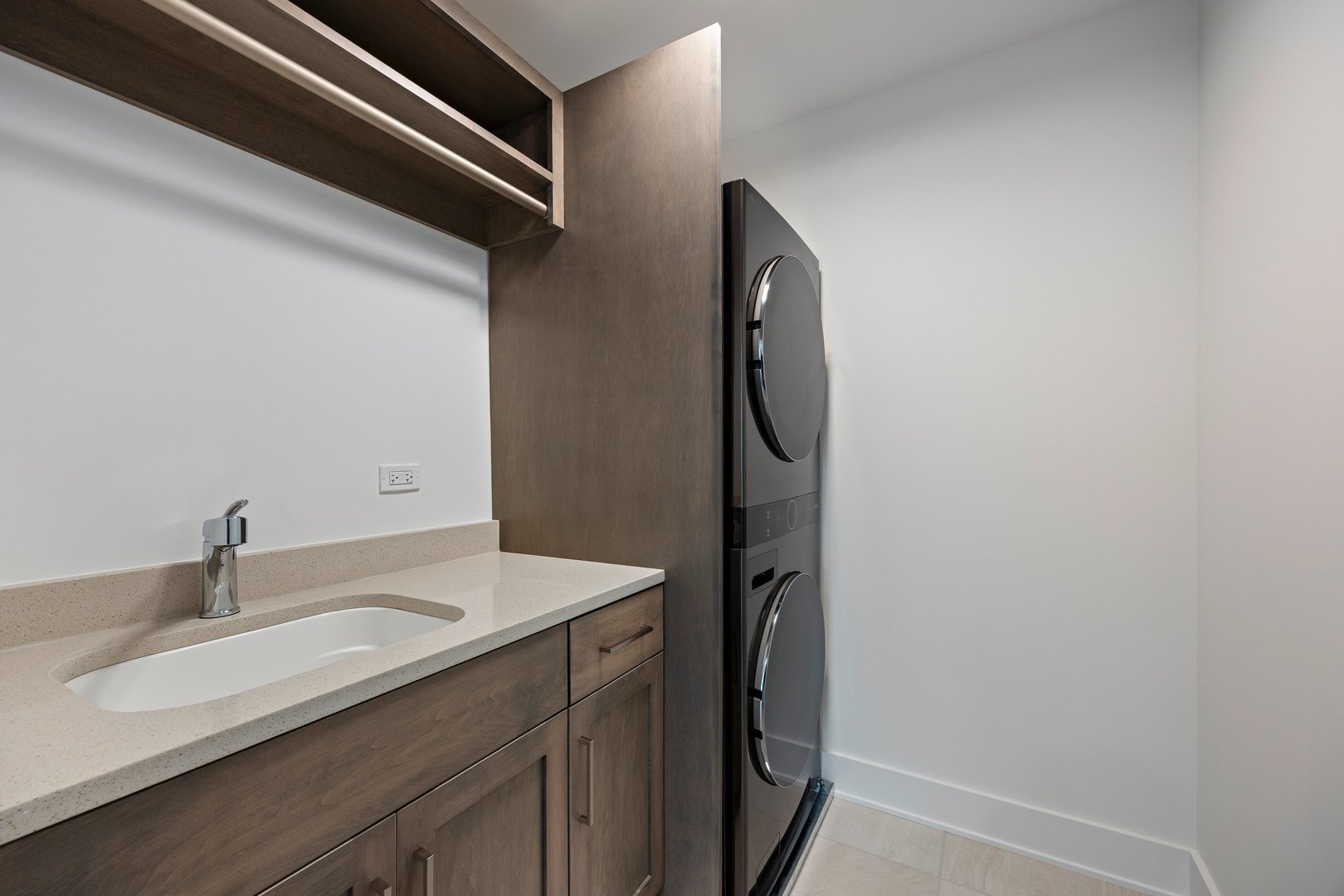 1519 Foothill Drive, Wheaton, IL 60189