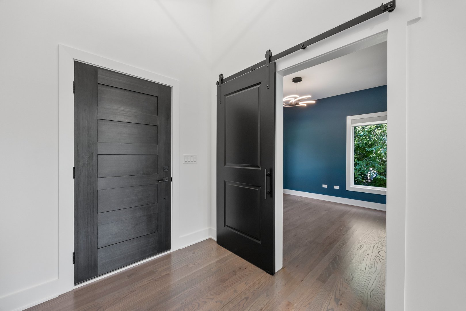 1519 Foothill Drive, Wheaton, IL 60189