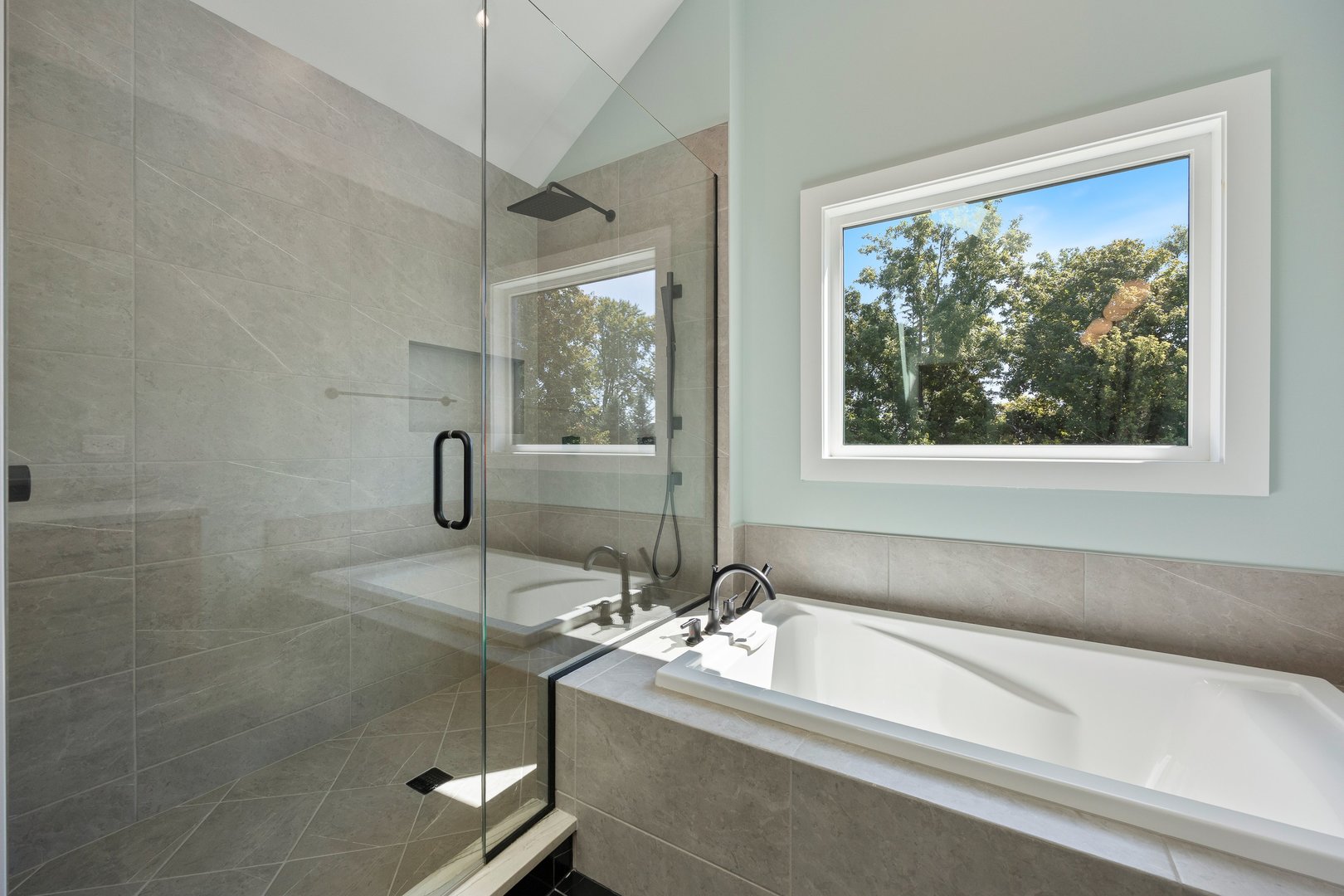 1519 Foothill Drive, Wheaton, IL 60189