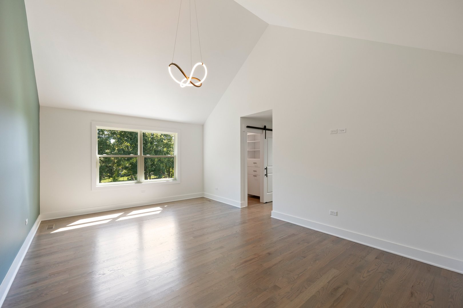 1519 Foothill Drive, Wheaton, IL 60189