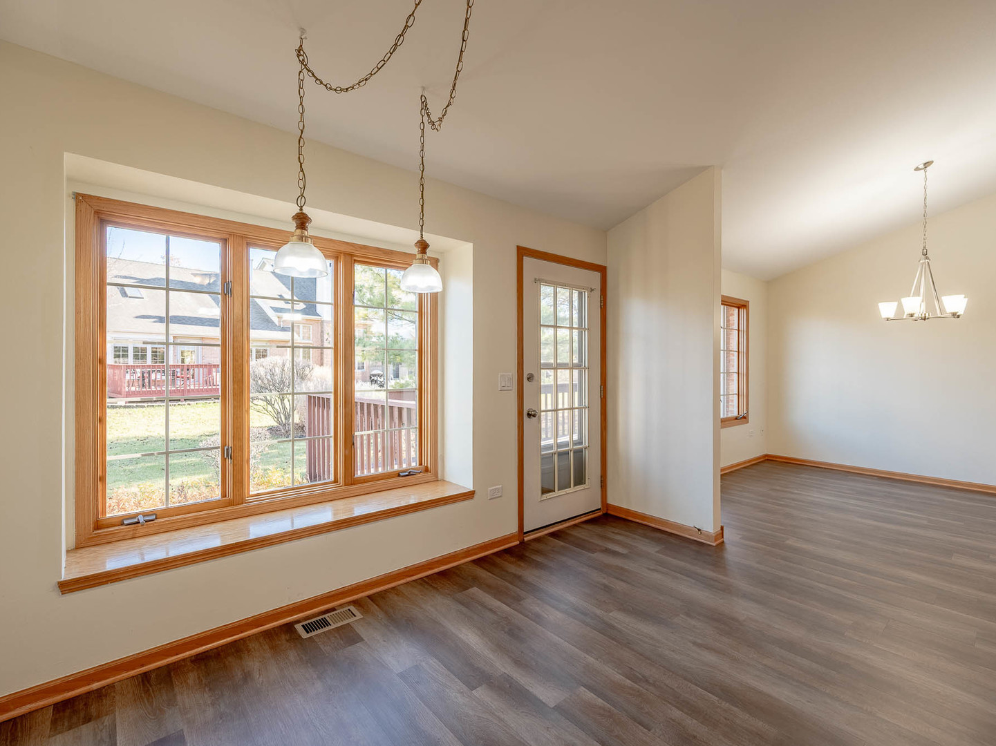 6709 Pondview Drive, Tinley Park, IL 60477