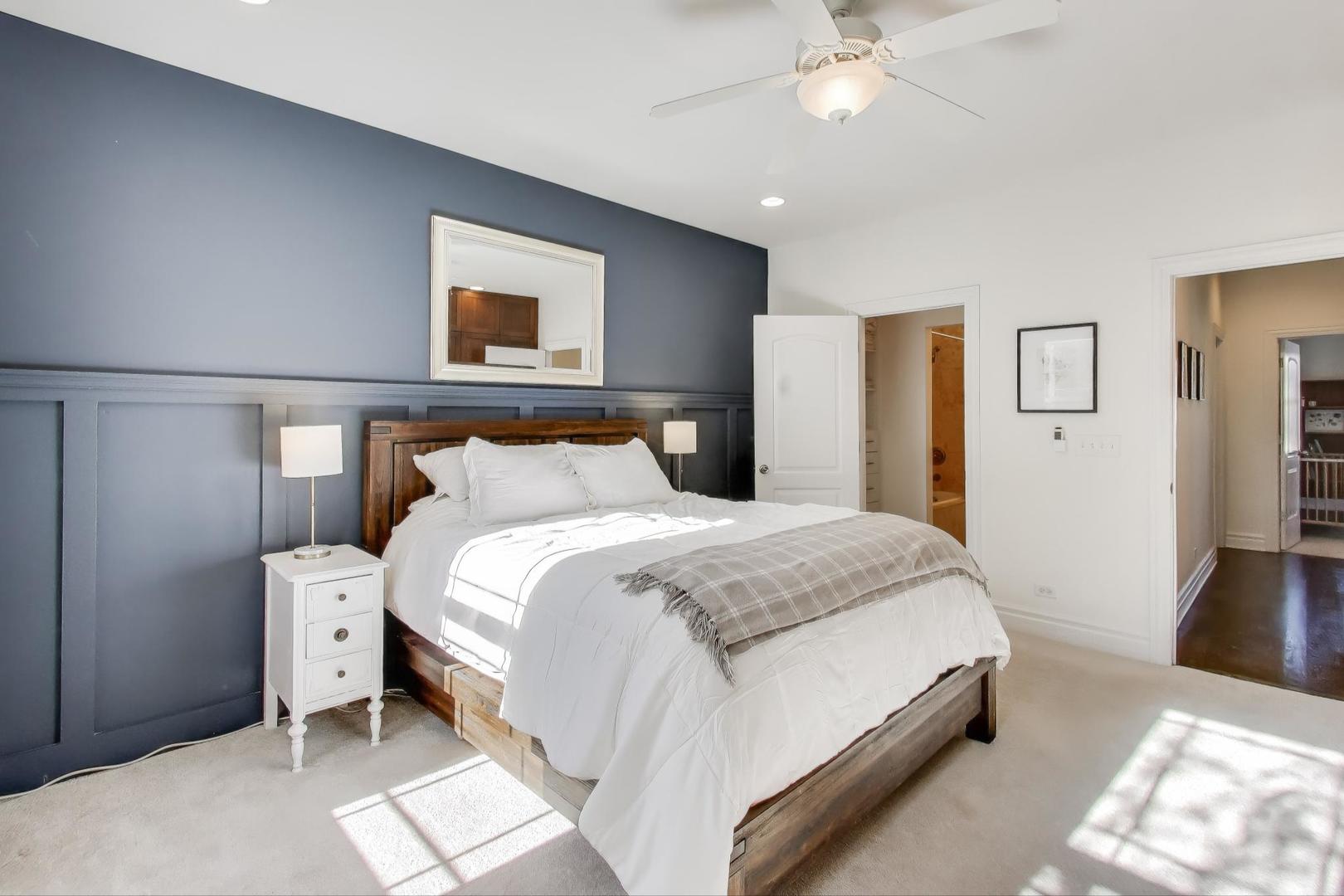 1930 W Huron Street, Chicago, IL 60622