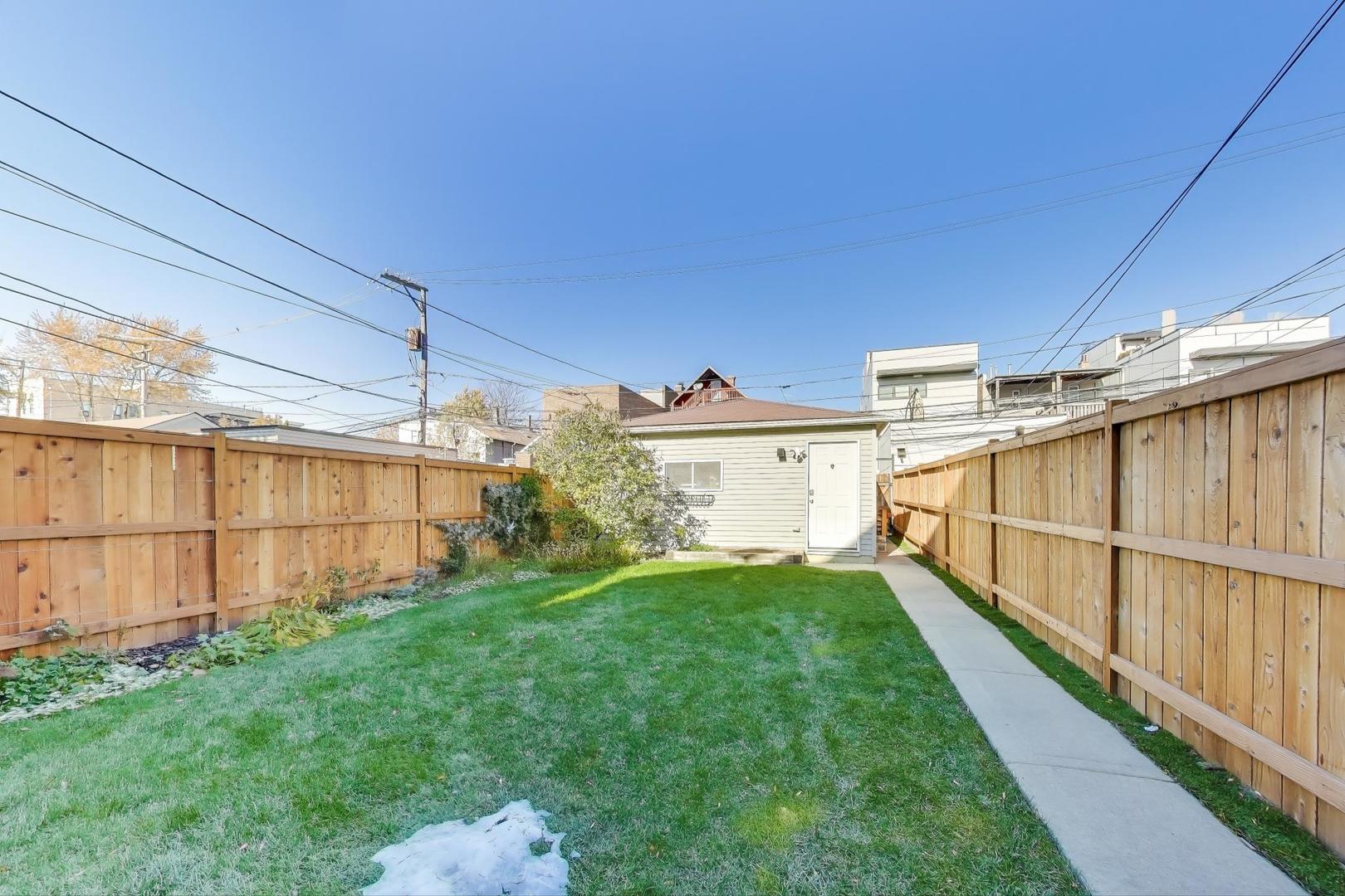 1930 W Huron Street, Chicago, IL 60622