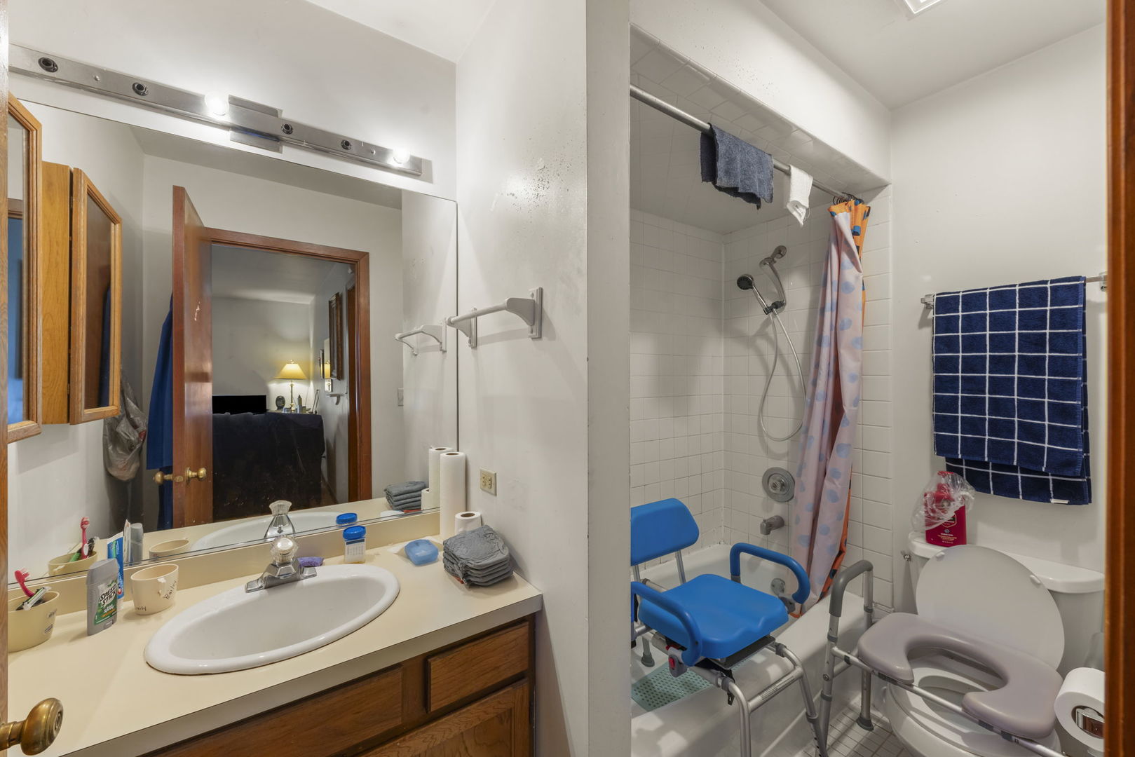 5700 Saint Charles Road, Berkeley, IL 60163