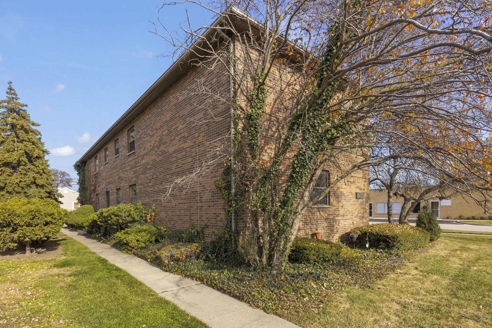 5700 Saint Charles Road, Berkeley, IL 60163