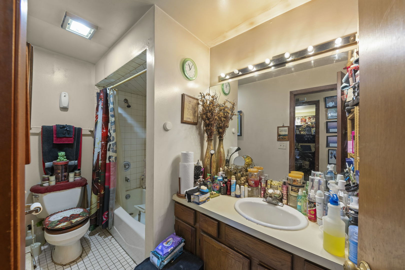 5700 Saint Charles Road, Berkeley, IL 60163