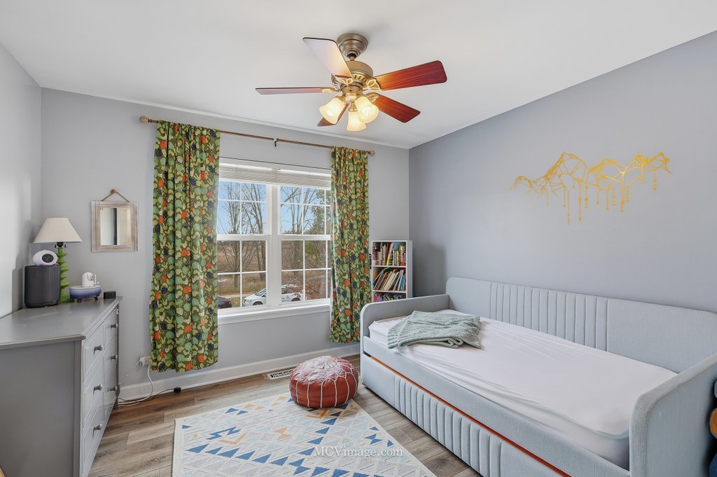 2460 Golf Ridge Circle #2460, Naperville, IL 60563