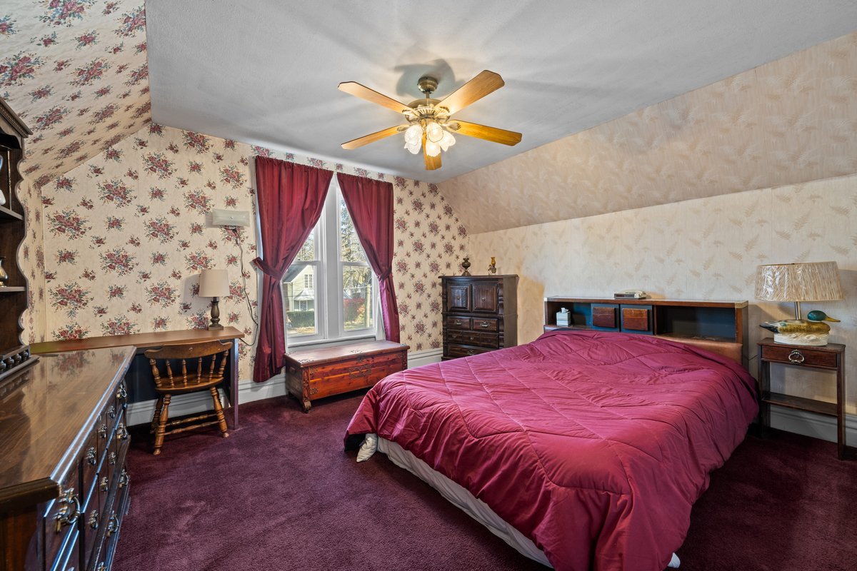 644 Oak Avenue, Aurora, IL 60506