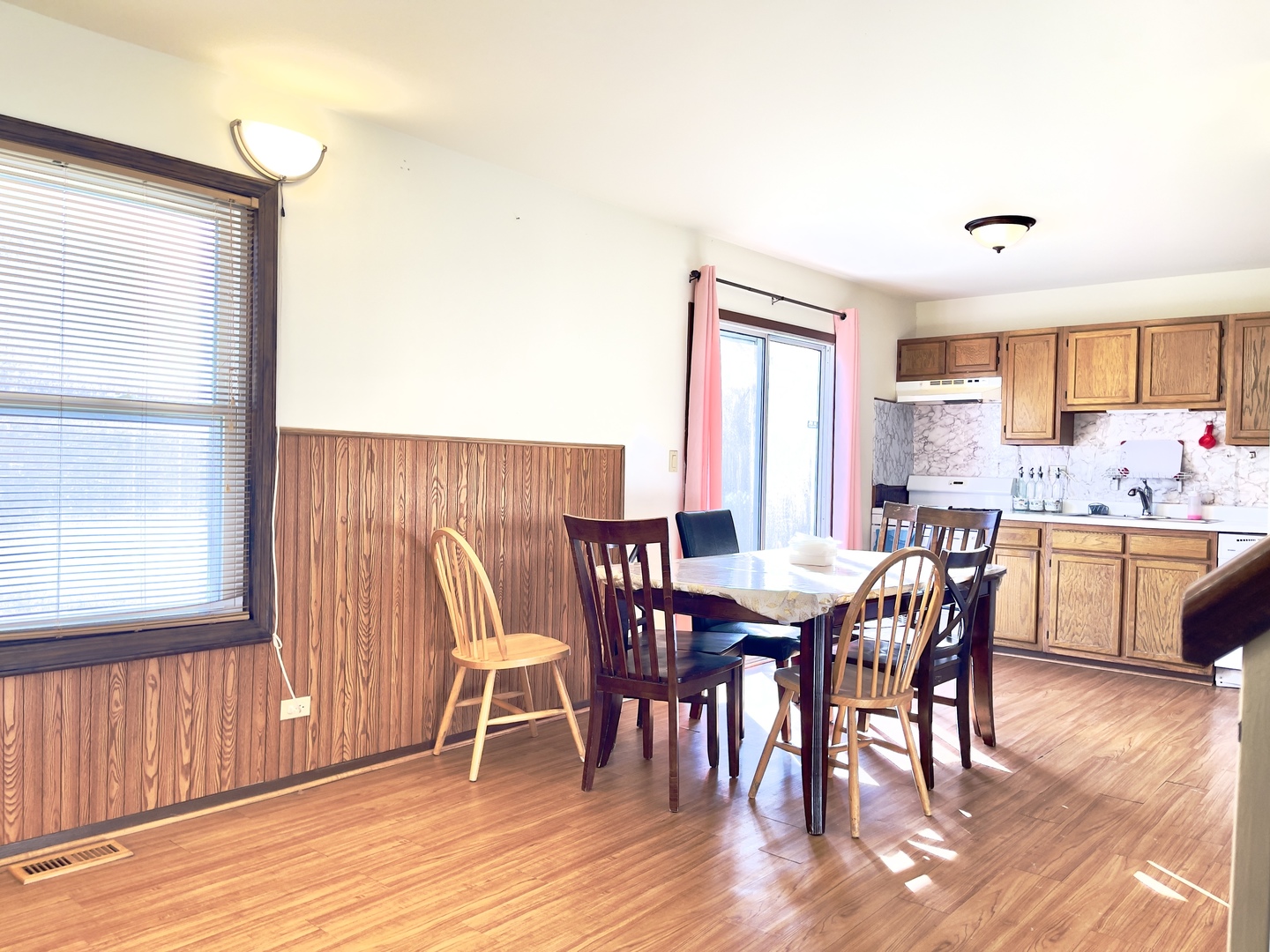 817 74th Street, Downers Grove, IL 60516