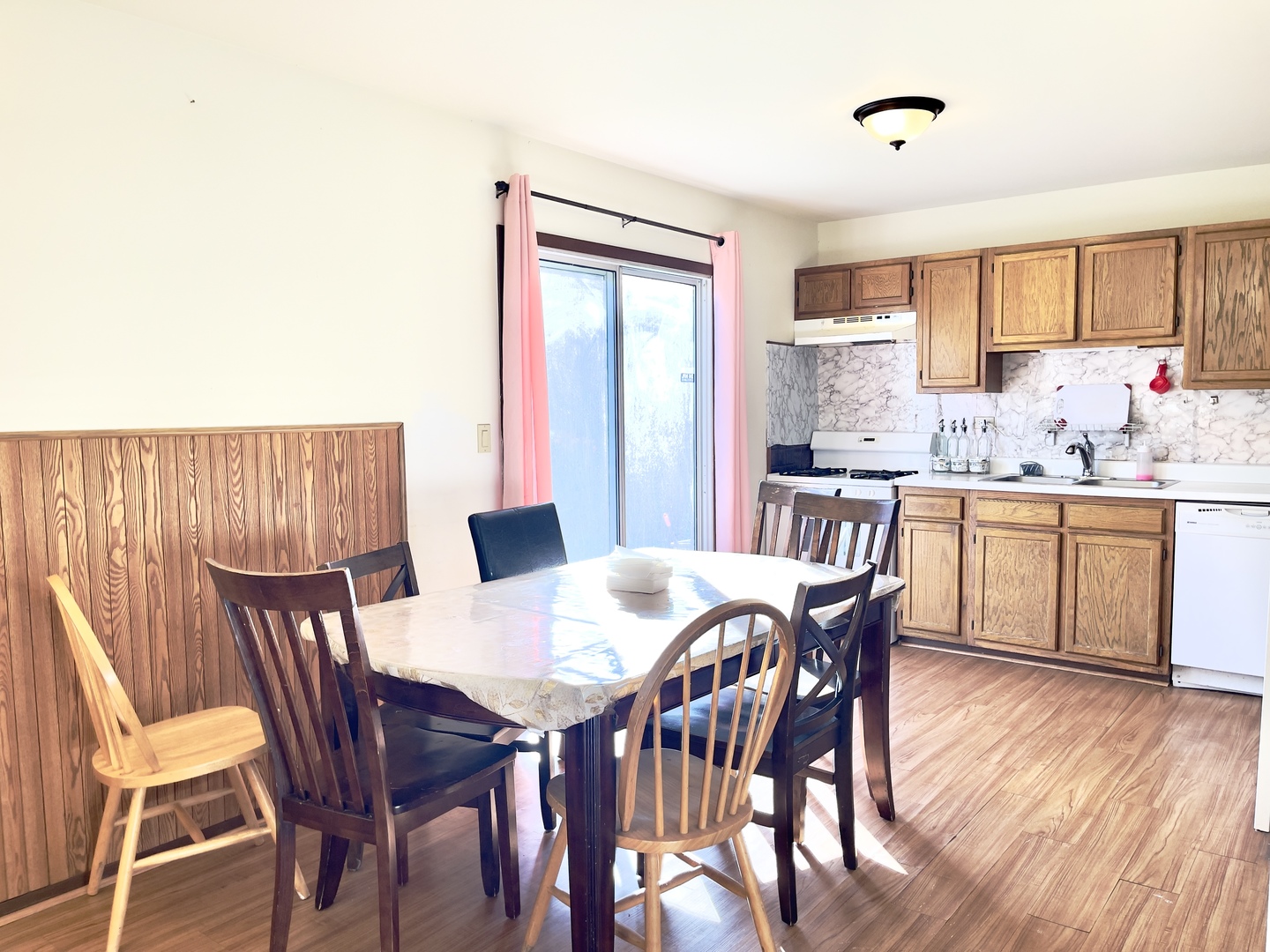 817 74th Street, Downers Grove, IL 60516