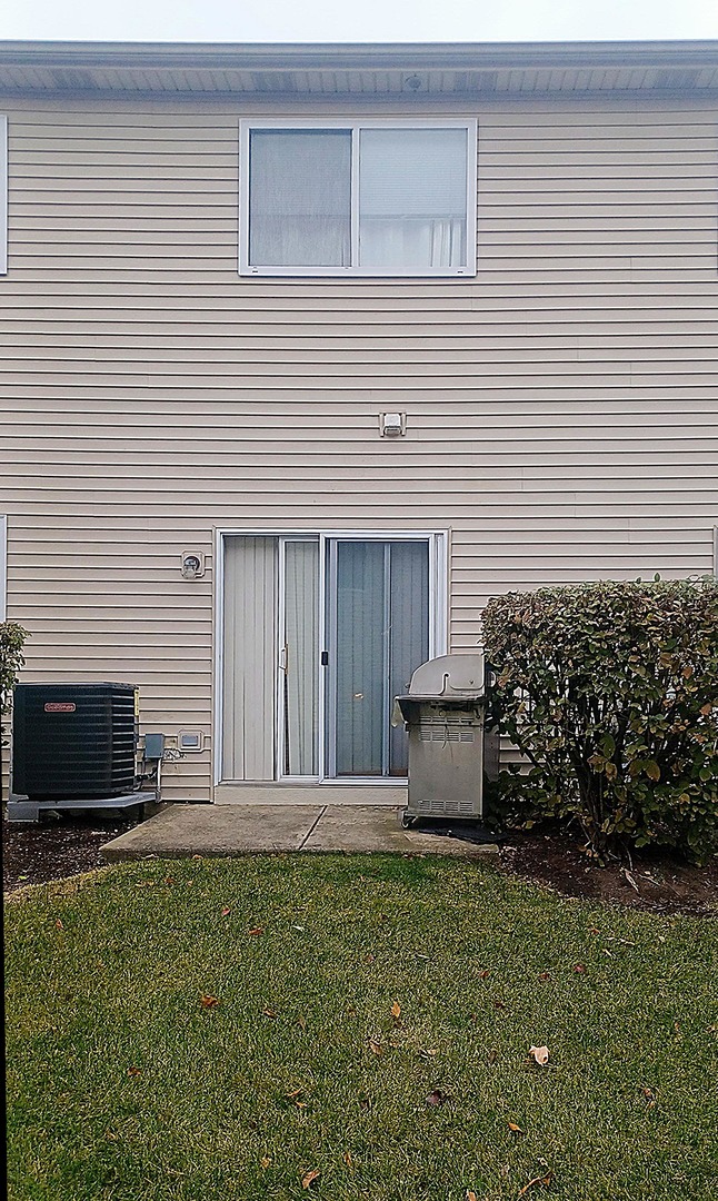 17543 S Gilbert Drive, Lockport, IL 60441