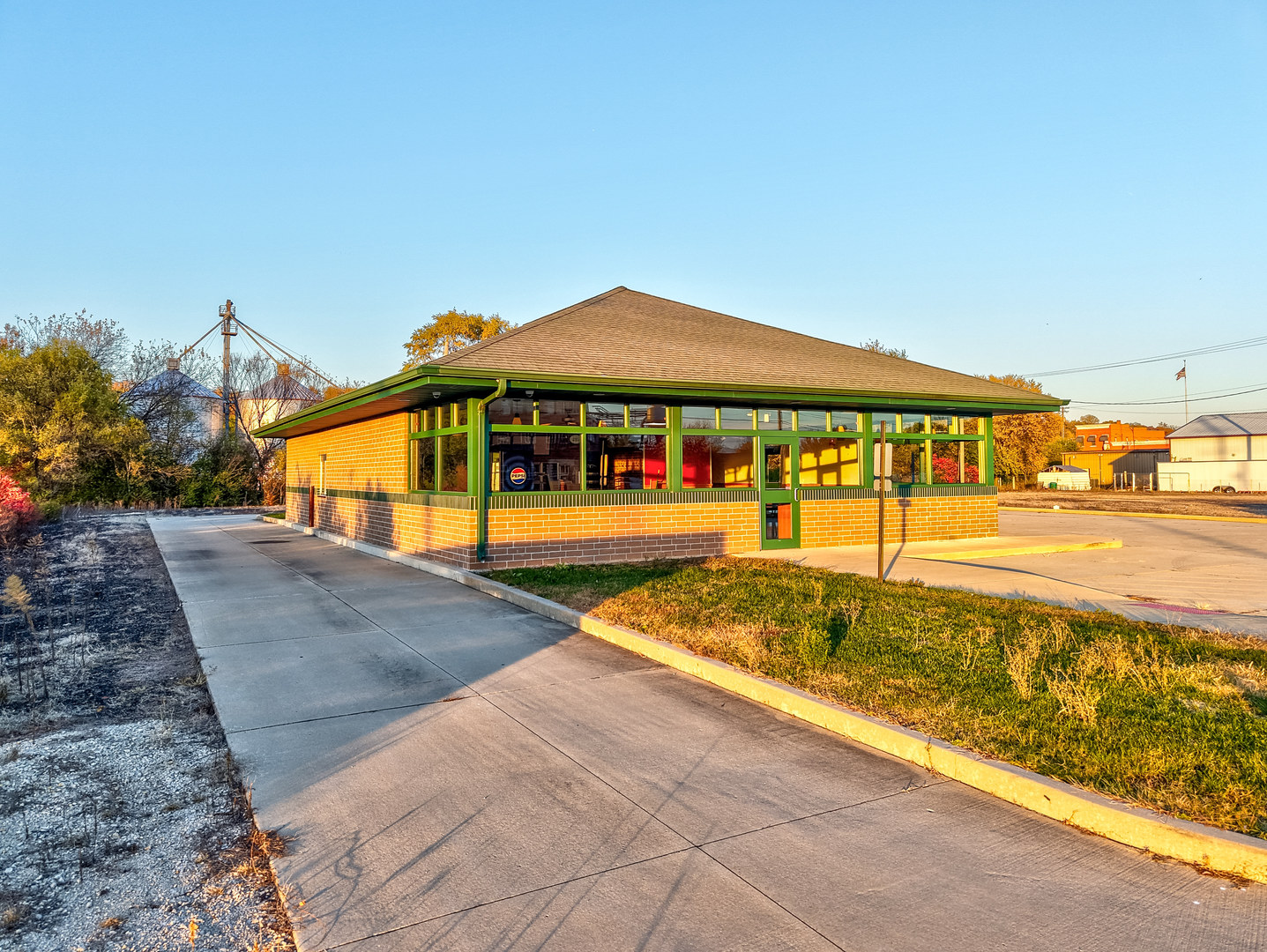 237 Commercial Street, Marseilles, IL 61341